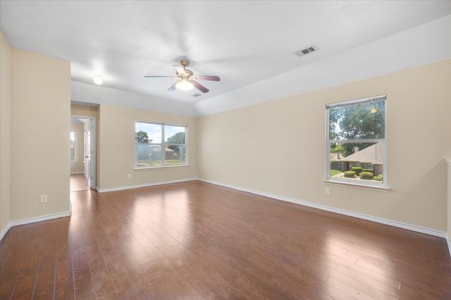 1100 Camelot Drive, Wylie, TX 75098