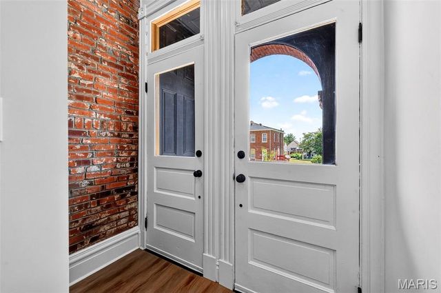 6823 Minnesota Avenue, St Louis, MO 63111