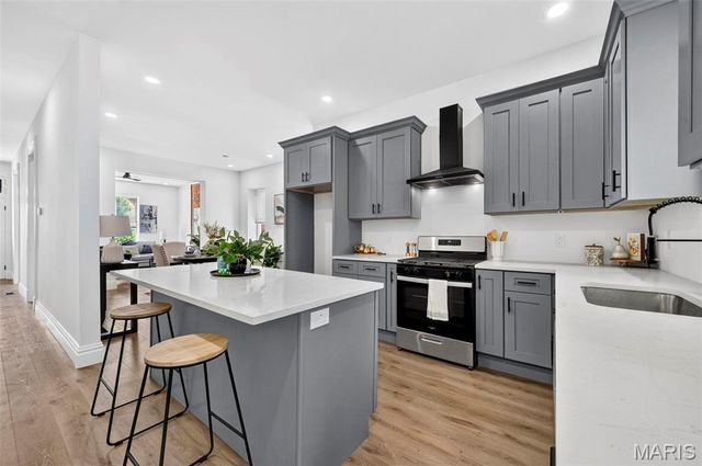 6823 Minnesota Avenue, St Louis, MO 63111