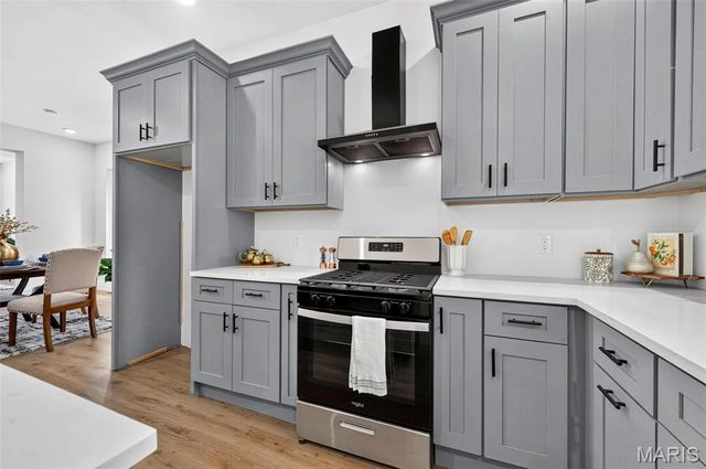 6823 Minnesota Avenue, St Louis, MO 63111