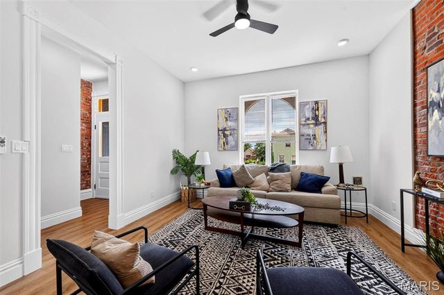 6823 Minnesota Avenue, St Louis, MO 63111
