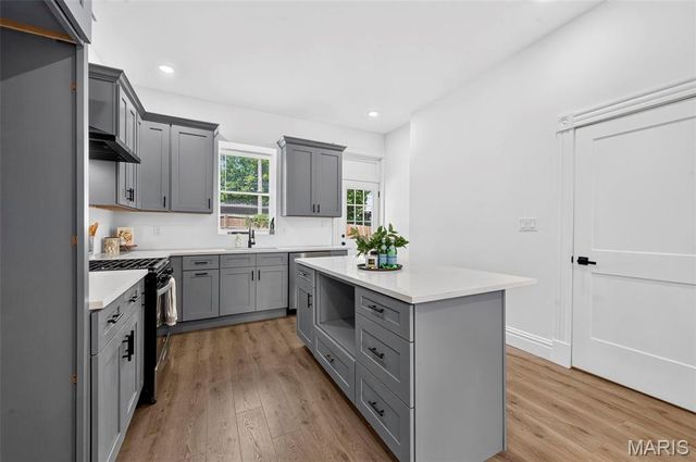 6823 Minnesota Avenue, St Louis, MO 63111