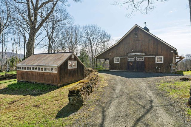 114 Oak Ridge Way, Woodstock, VT 05091