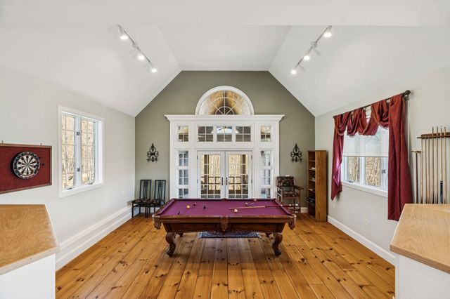 114 Oak Ridge Way, Woodstock, VT 05091