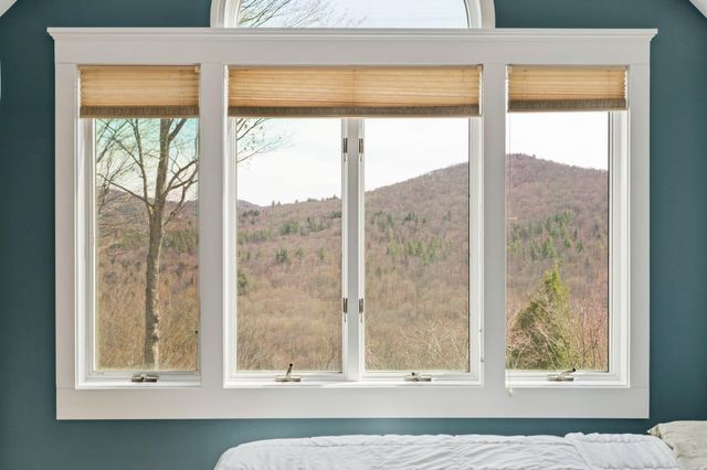 114 Oak Ridge Way, Woodstock, VT 05091