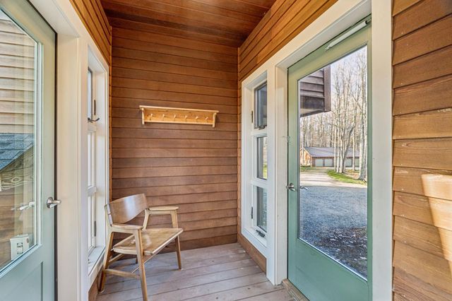 114 Oak Ridge Way, Woodstock, VT 05091