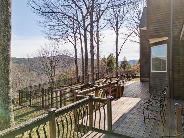 114 Oak Ridge Way, Woodstock, VT 05091