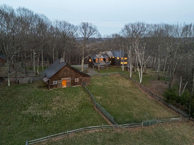 114 Oak Ridge Way, Woodstock, VT 05091