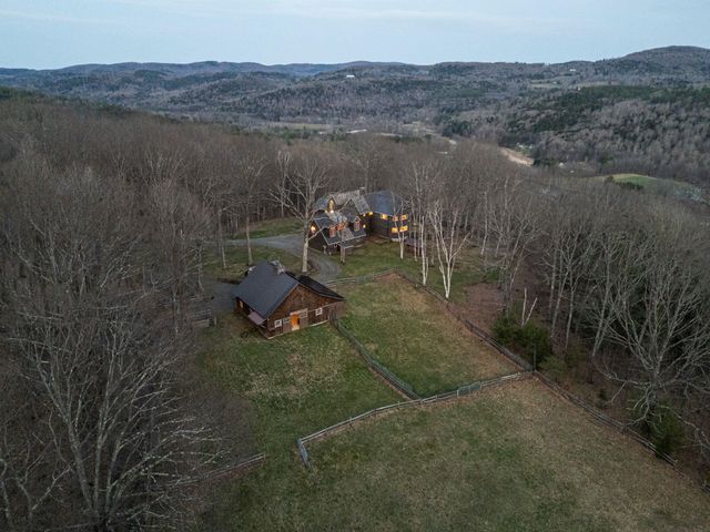 114 Oak Ridge Way, Woodstock, VT 05091