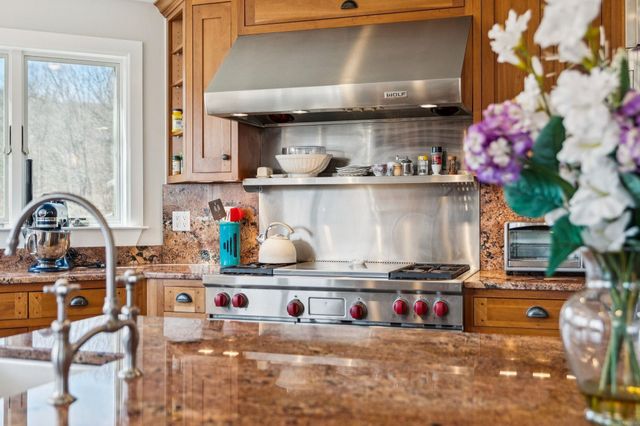 114 Oak Ridge Way, Woodstock, VT 05091
