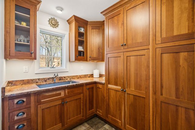 114 Oak Ridge Way, Woodstock, VT 05091