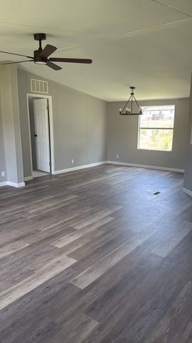 113 Sunny Dale Court, Springtown, TX 76082
