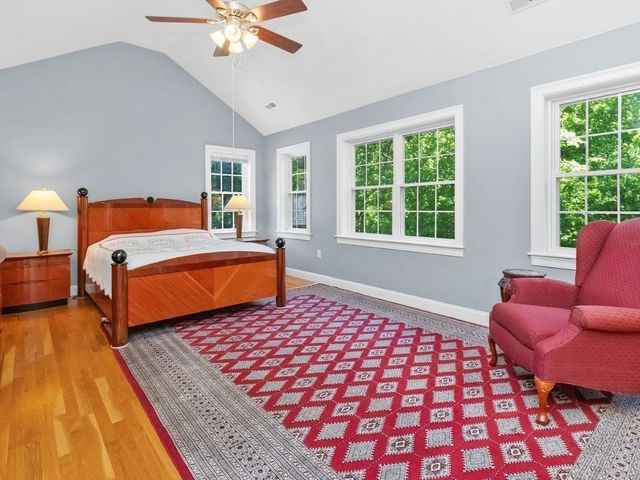 32 Lauricella Lane, Waltham, MA 02452
