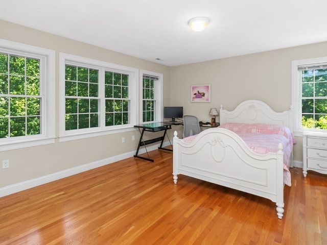 32 Lauricella Lane, Waltham, MA 02452