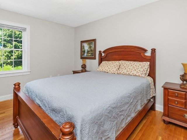 32 Lauricella Lane, Waltham, MA 02452