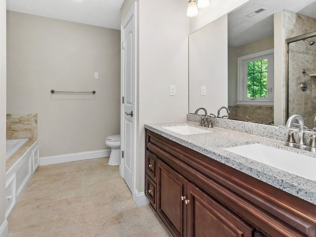 32 Lauricella Lane, Waltham, MA 02452