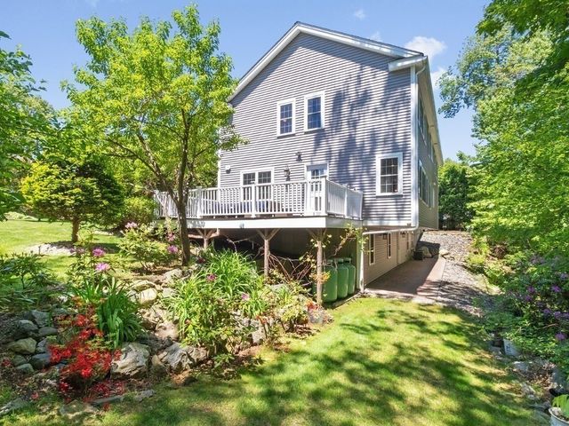 32 Lauricella Lane, Waltham, MA 02452
