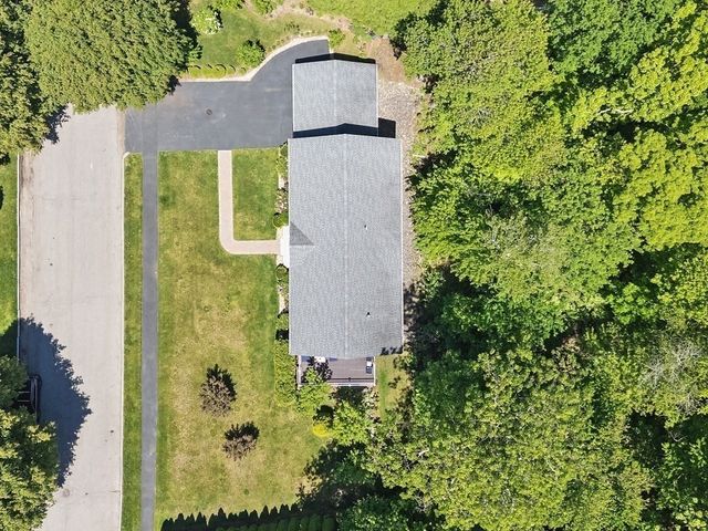 32 Lauricella Lane, Waltham, MA 02452