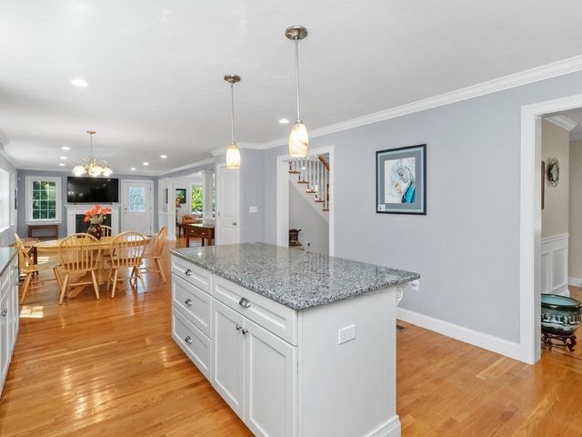 32 Lauricella Lane, Waltham, MA 02452