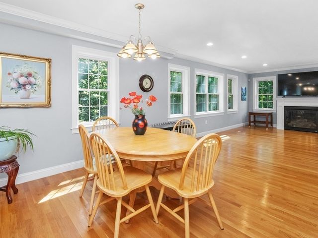 32 Lauricella Lane, Waltham, MA 02452