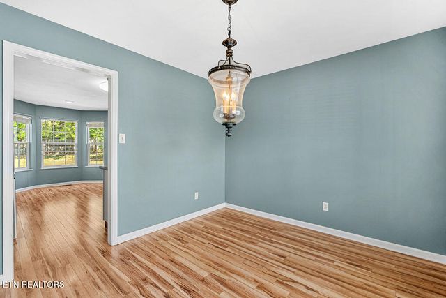 302 Rolling Ridge Lane, Vonore, TN 37885