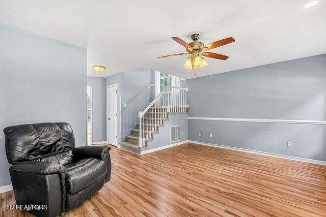 302 Rolling Ridge Lane, Vonore, TN 37885