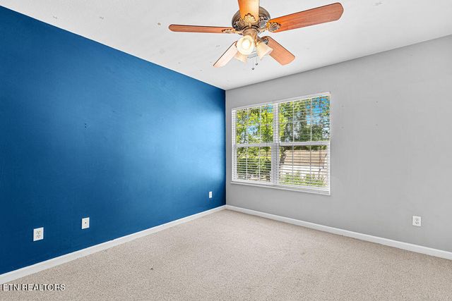 302 Rolling Ridge Lane, Vonore, TN 37885