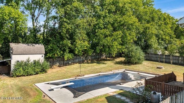 302 Rolling Ridge Lane, Vonore, TN 37885