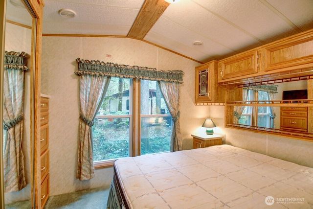 300 Schinn Canyon Drive, Deming, WA 98244