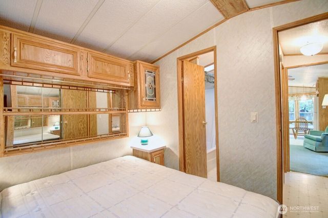 300 Schinn Canyon Drive, Deming, WA 98244