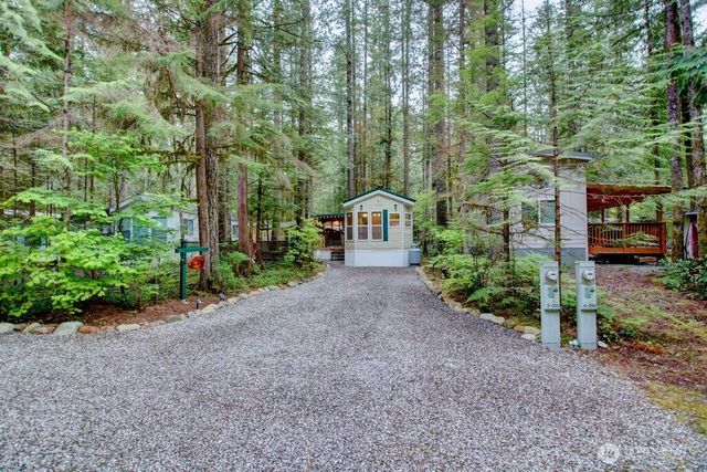 300 Schinn Canyon Drive, Deming, WA 98244