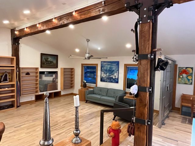 125 Twin Bay Dr, Hendersonville, TN 37075