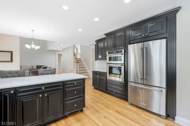 6 Perin Pl, Roxbury Twp., NJ 07876