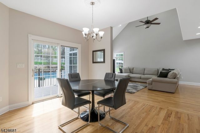 6 Perin Pl, Roxbury Twp., NJ 07876