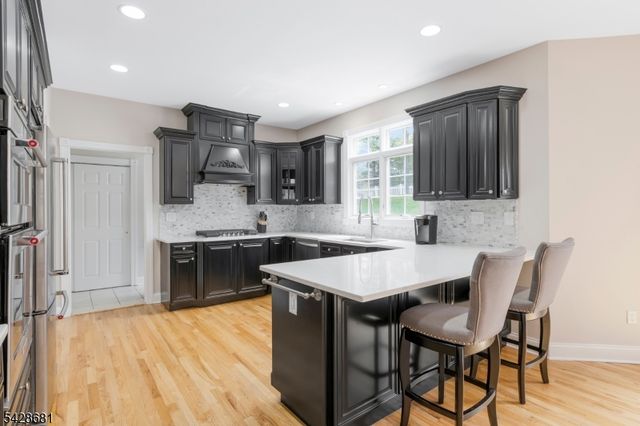 6 Perin Pl, Roxbury Twp., NJ 07876