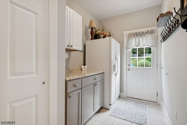 6 Perin Pl, Roxbury Twp., NJ 07876