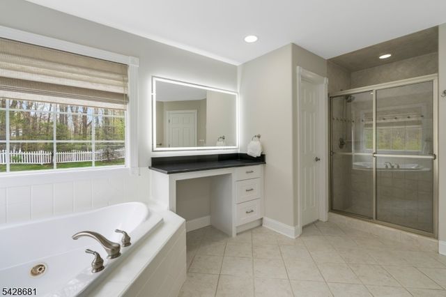6 Perin Pl, Roxbury Twp., NJ 07876