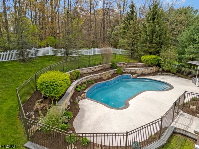 6 Perin Pl, Roxbury Twp., NJ 07876