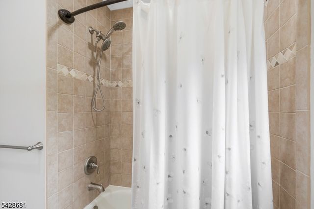 6 Perin Pl, Roxbury Twp., NJ 07876