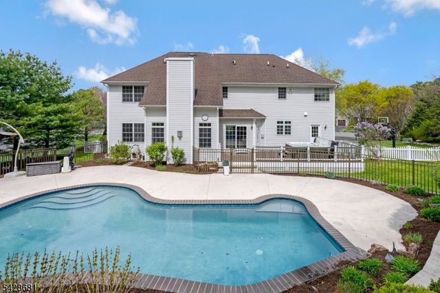 6 Perin Pl, Roxbury Twp., NJ 07876
