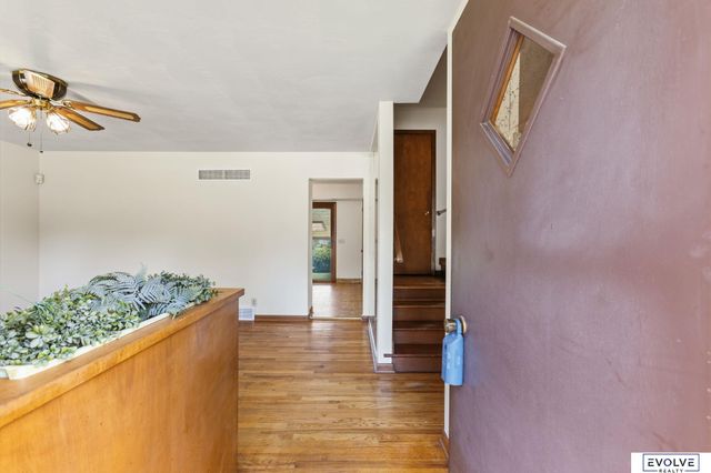 211 Woodland Drive, Omaha, NE 68108