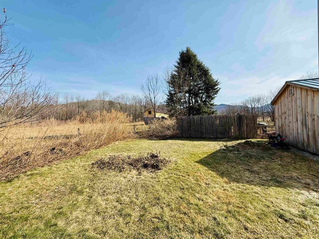 4711 Main Road, Huntington, VT 05462