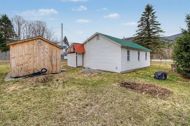 4711 Main Road, Huntington, VT 05462