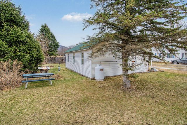 4711 Main Road, Huntington, VT 05462