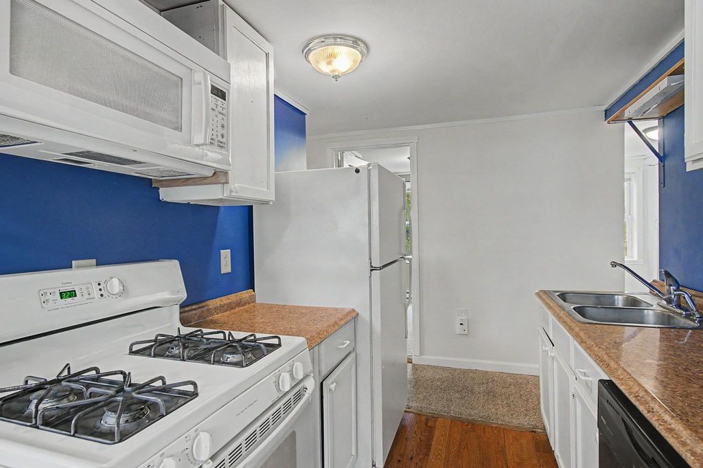 4711 Main Road, Huntington, VT 05462