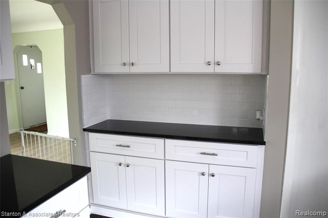 1212 Ottawa Drive, Royal Oak, MI 48073