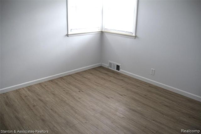 1212 Ottawa Drive, Royal Oak, MI 48073