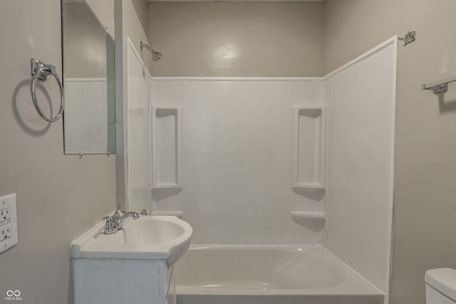 5415 E 34th Street, Indianapolis, IN 46218