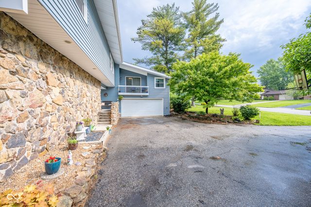 2004 Fairway Drive, Greencastle, IN 46135