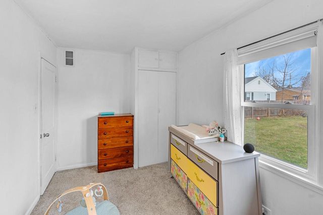 957 MacArthur DRIVE, Manitowoc, WI 54220